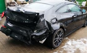Артур съживява този смазан Merc-AMG C 43 за 86 часа