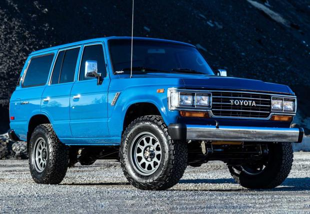 В тази Toyota Land Cruiser FJ62 работи 6,2 V8 от Corvette и струва 175 000 долара