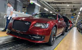 Chrysler 300 официално приключи курса