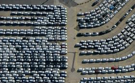 Audi и Land Rover спряха да внасят коли в Щатите