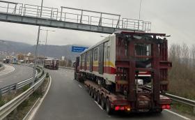 Пристигна и вторият от новите влакове за метрото