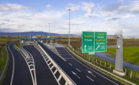 Гърция вдигна пътните такси