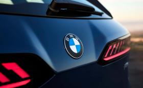 BMW започва да използва обновено лого