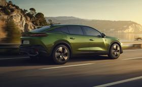 Peugeot обнови 408