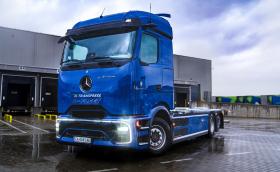 Българска компания с първи доставки на електрическия Mercedes-Benz eActros 600