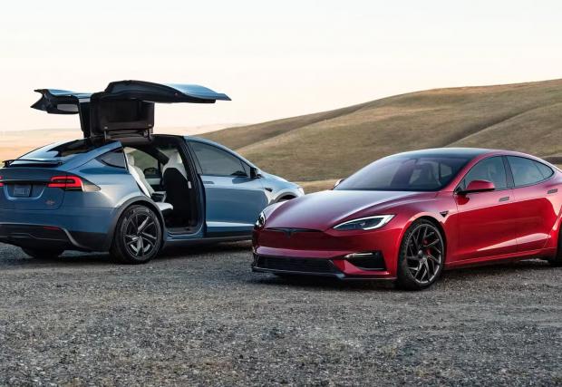 Tesla спира Model S и Model X