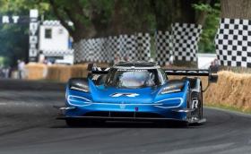 VW ID.R заличи 20-годишния рекорд на “Гудууд”