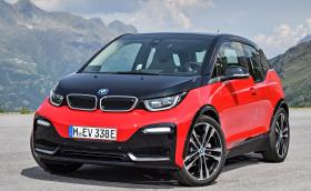 BMW i3s е спортна версия на новото i3. Разполага със 184 коня и вдига сто за 6,9