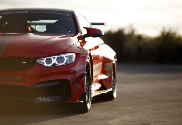 Скромно, като фойерверк. Boden Autohaus BMW M4. Галерия
