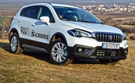 Новото Suzuki SX4 S-Cross не е чист офроудър. Но ние го карахме извън пътя. Що за кола е? Галерия и мнението