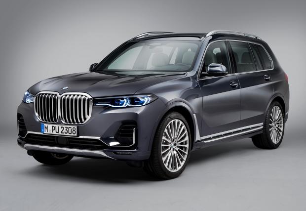 Първото BMW X7: официално и огромно