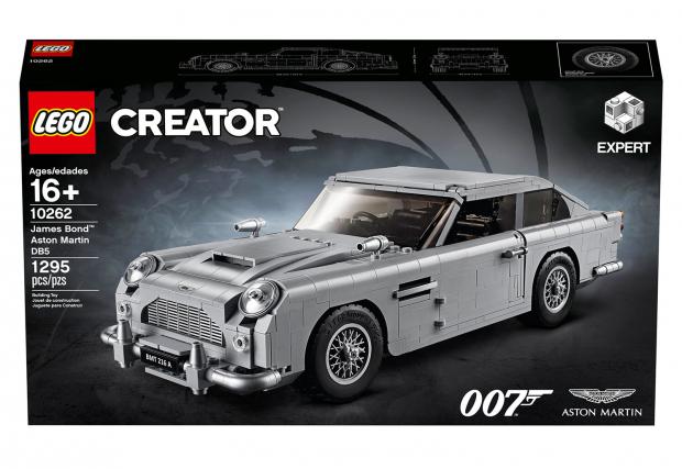 Aston Martin DB5 на Бонд. Джеймс Бонд. Lego конструктор на колата от „Голдфингър“ 