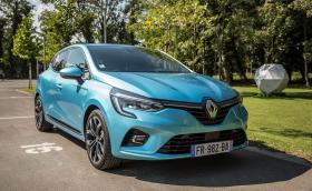 Карахме Renault Clio Е-TECH Hybrid и Captur E-TECH Plug-in Hybrid