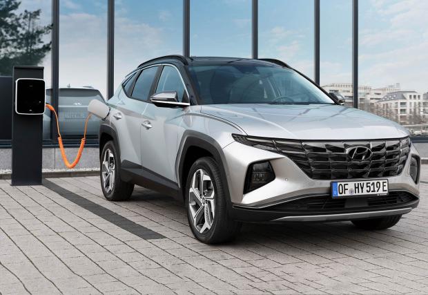 Новият Hyundai Tucson и като плъгин хибрид с 265 коня
