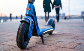 Какво ще кажете за тротинетка Bugatti?