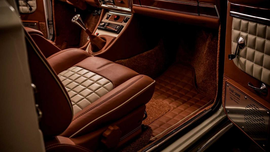 Ако щете вярвайте, но това е Lada 2101, направена в България ...