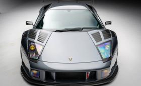 Това е Lamborghini Murciélago LP-640 GT1 с V12, 700 коня, задно и ръчни скорости