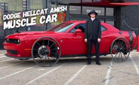 Dodge Challenger Hellcat с колела от… каруца. Прави бърнаут, разрязва асфалта. Видео