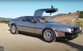 Този DeLorean DMC-12 е мощен 500 коня, а моторът е от… Kia