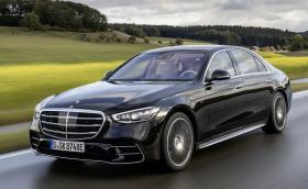 Mercedes-Benz S 580 e 4Matic вече е у нас. Струва 270 хил. лв. и харчи 0,7 л/100 км