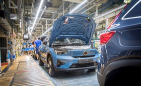 Volvo: Производството на електромобил отделя 70% повече емисии в сравнение с бензинов модел (обновена)