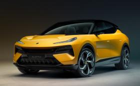 Това е Lotus Eletre, по-голям от Cayenne и напълно електрически