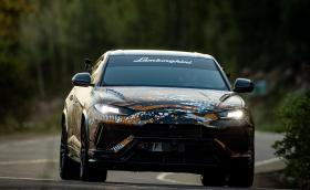 Обновеното Lambo Urus свали 17 секунди от рекорда на Bentayga на “Пайкс Пийк”