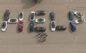 Норвежци обявяват гладна стачка заради куп проблеми в колите Tesla 