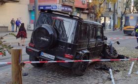 G-клас Brabus 800 “превзе” единствената “виенска” спирка в София