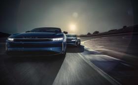 Lucid Air Sapphire идва с 1217 коня и вдига 330 км/ч