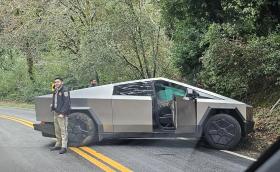 Това е първият катастрофирал Tesla Cybertruck (*допълнена)