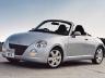 Daihatsu Copen. Защо по дяволите е тук тази супер смешната количка? Ами, защото искаме да илюстрираме факта, че не е нужно да имаш кабрио с 1000+ коня, което да е направено от карбо-титан и да струва 5 милиона. Затова.