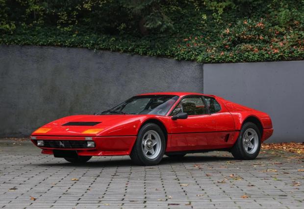 Галерия от 14 снимки на Ferrari 512i Berlinetta Boxer