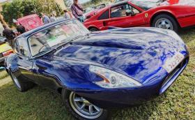 Jaguar E-type със светлини от Nissan 370Z. Да или не за това… недоразумение?
