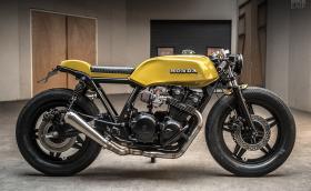 Ironwood Honda CB750 с цвят от Porsche 911 и бродерия в стил Lambo Urus. Може да го имате срещу 99 евро