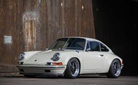 Почти като Singer. Kaege RETRO Porsche 911 от 72-ра
