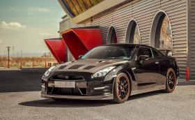 Запознайте се с KinderZilla, направена от Overdrive. 2015 Nissan GT-R с 800 коня и „детски“ брутални спирачки   