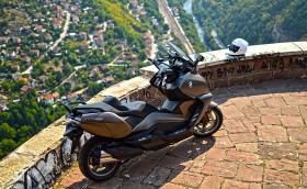 Тест на BMW C 650 GT. Баварски скутер на макс