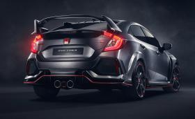 Батман поръча новия Civic Type R, с ауспух от Ferrari 458. Колата е брутална, а Honda става все по-готина марка
