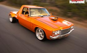 Оранжев и откачен: супер ютът Holden, с 6,6-литров V8 и ненормална конструкцията. Галерия